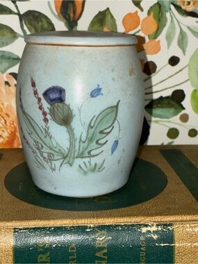 HTF vintage Buchan Thistleware Scottish stoneware pot with lid.